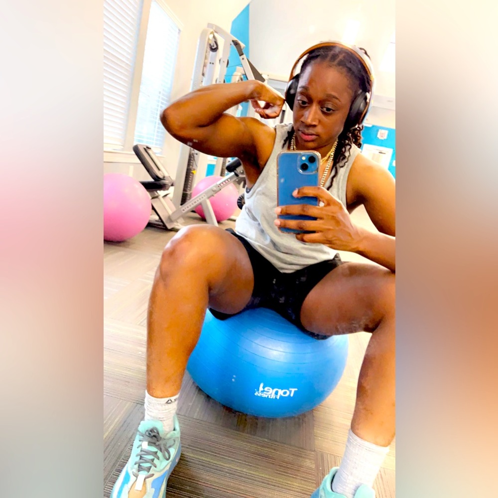 Meet your Posher, Nesha 🫣